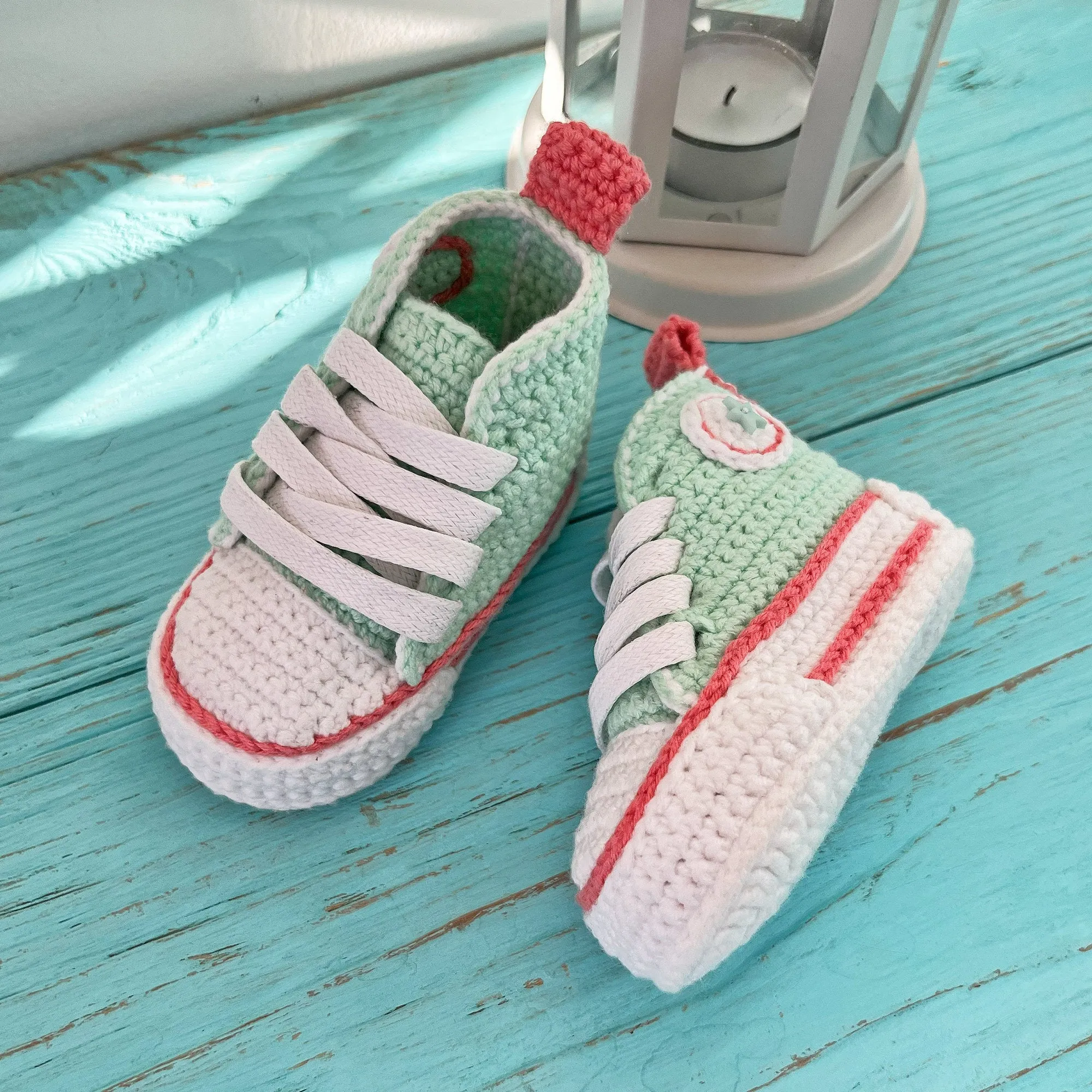Crochet pattern Baby Shoe, US standard terms, Skill level beginner