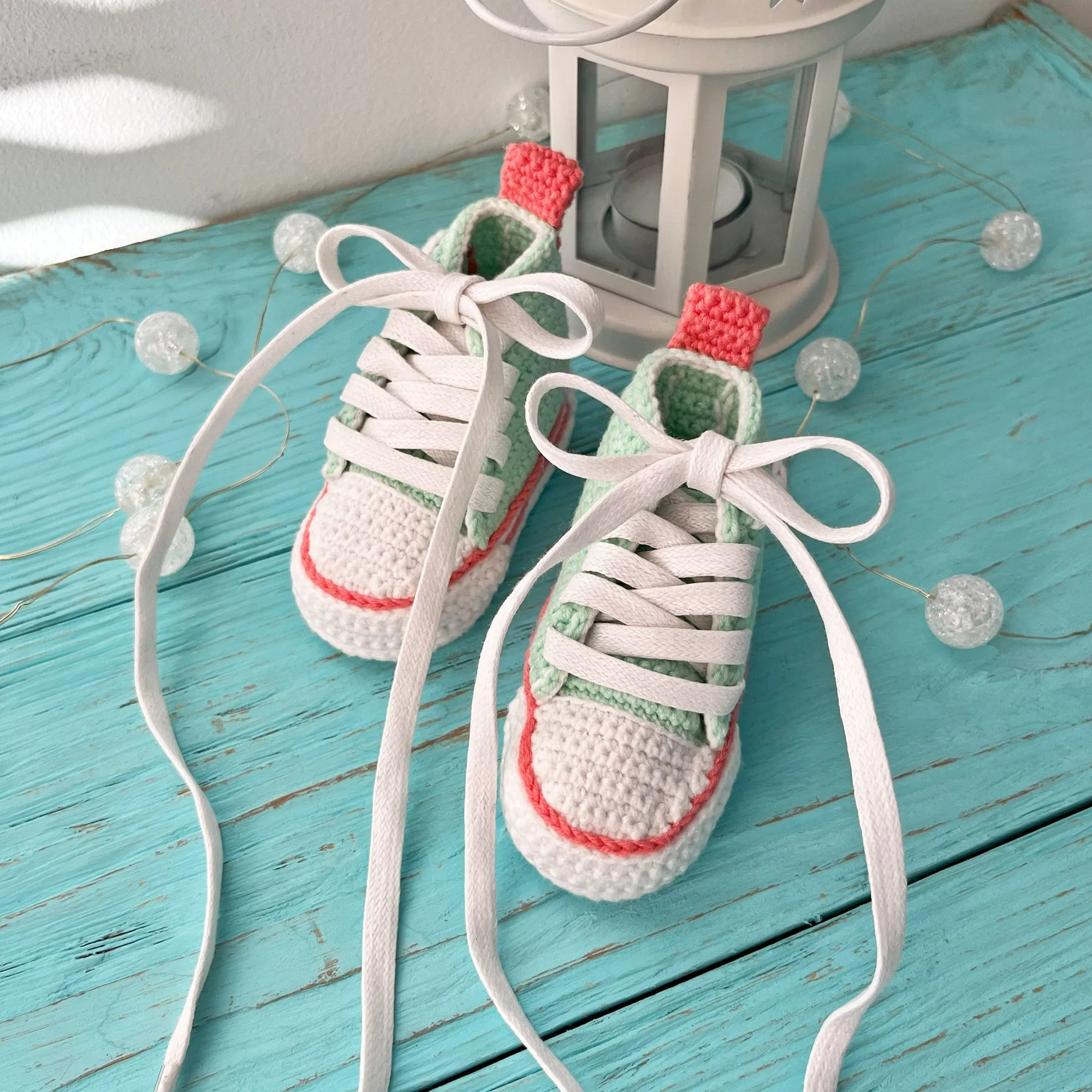 Crochet pattern Baby Shoe, US standard terms, Skill level beginner