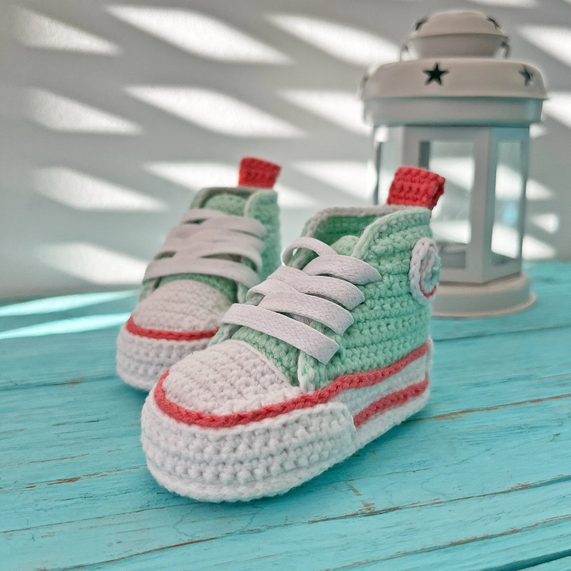 Crochet pattern Baby Shoe, US standard terms, Skill level beginner