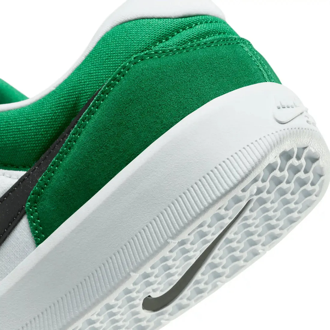 NIKE SB FORCE 58 - PINE GREEN/BLACK-WHITE-WHITE